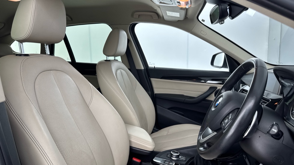 BMW X1 xDrive 20i xLine 5dr Step Auto Petrol Estate - Image 11