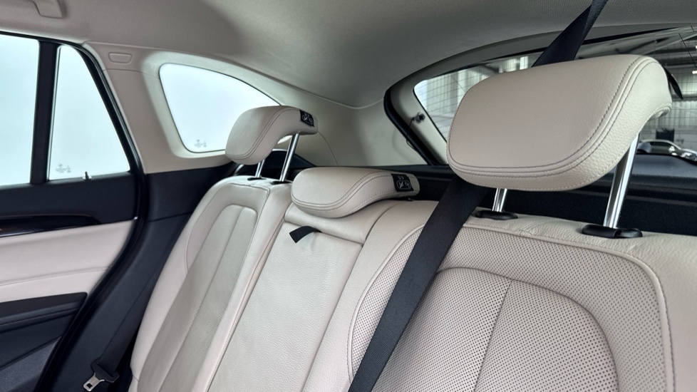 BMW X1 xDrive 20i xLine 5dr Step Auto Petrol Estate - Image 40