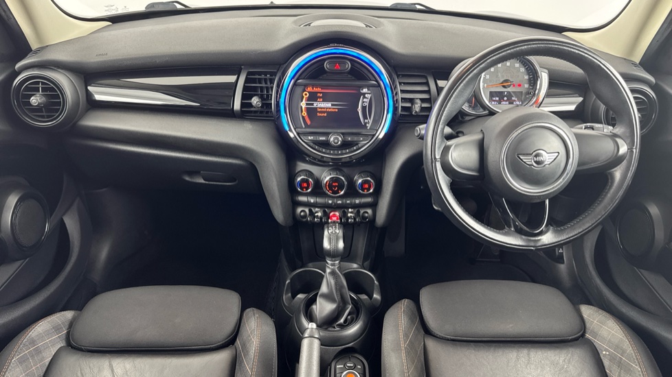 MINI Hatchback 1.5 Cooper Seven 5dr Auto Petrol Hatchback - Image 4