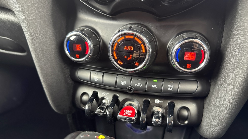 MINI Hatchback 1.5 Cooper Seven 5dr Auto Petrol Hatchback - Image 44