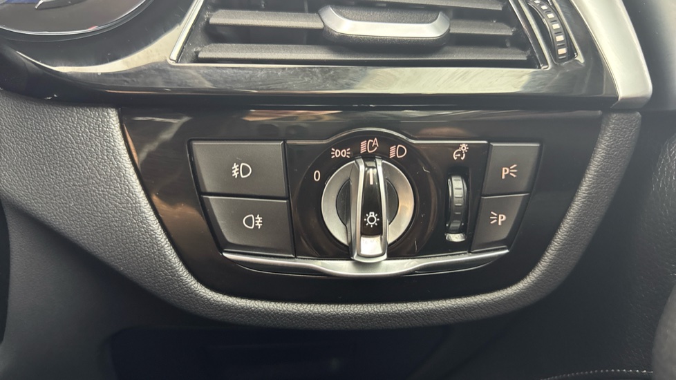 BMW 5 Series 520d M Sport 4dr Auto Diesel Saloon - Image 20