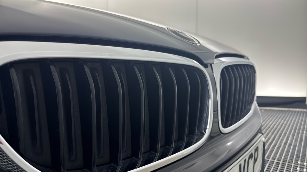 BMW 5 Series 520d M Sport 4dr Auto Diesel Saloon - Image 30