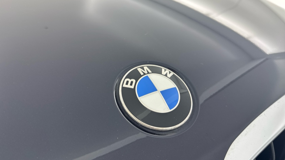 BMW 5 Series 520d M Sport 4dr Auto Diesel Saloon - Image 31