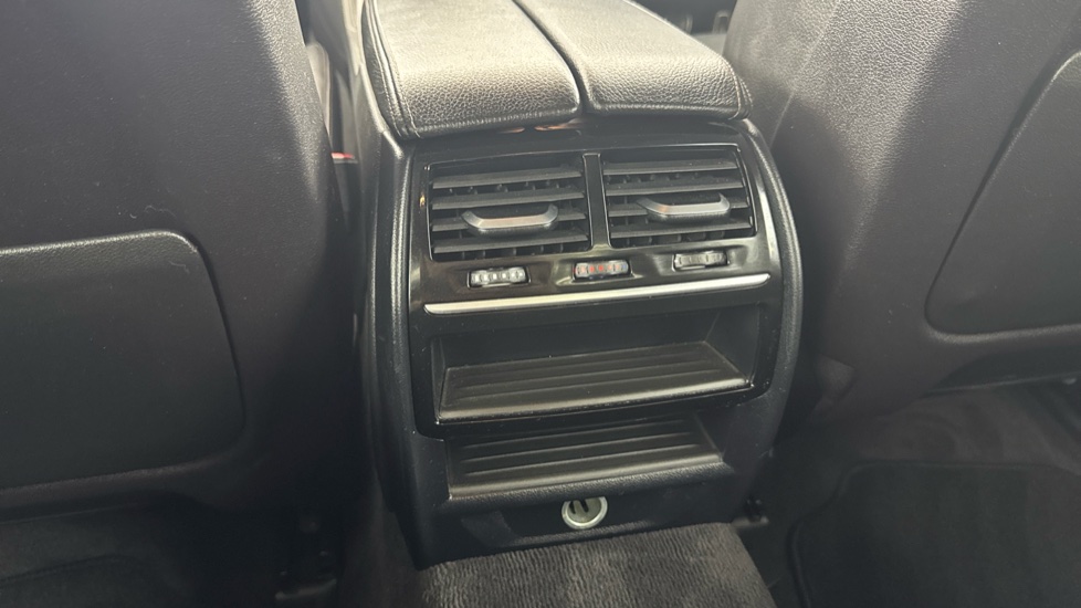 BMW 5 Series 520d M Sport 4dr Auto Diesel Saloon - Image 40