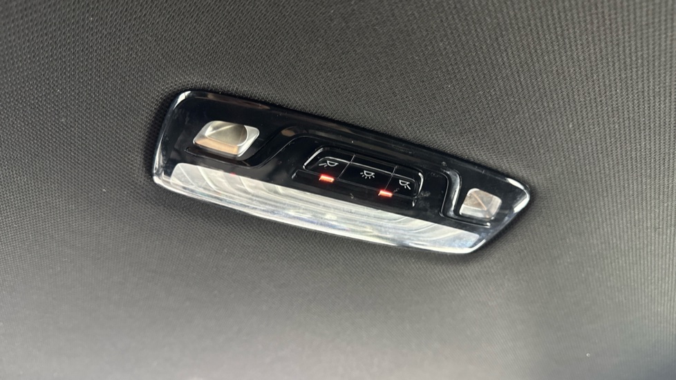 BMW 5 Series 520d M Sport 4dr Auto Diesel Saloon - Image 42