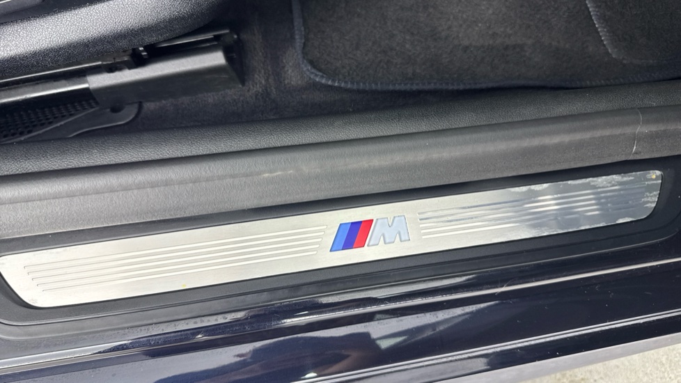 BMW 5 Series 520d M Sport 4dr Auto Diesel Saloon - Image 45