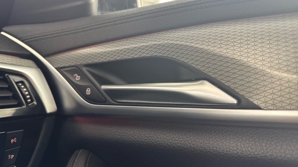 BMW 5 Series 520d M Sport 4dr Auto Diesel Saloon - Image 54
