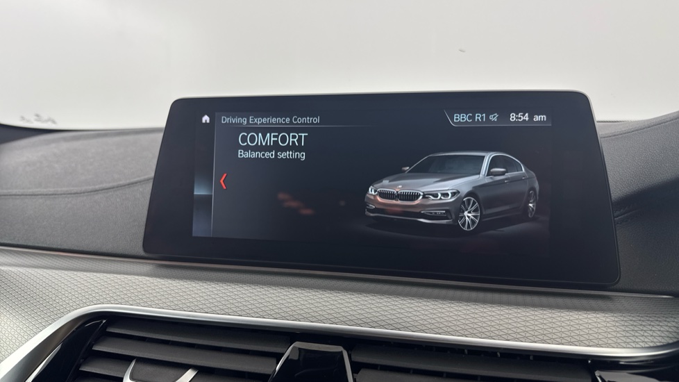 BMW 5 Series 520d M Sport 4dr Auto Diesel Saloon - Image 59