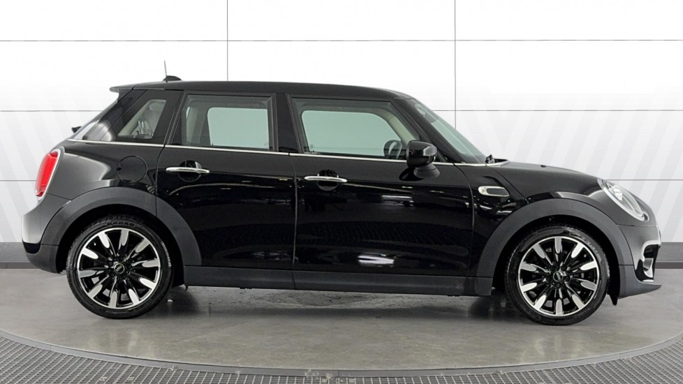MINI Hatchback 1.5 Cooper Exclusive II 5dr Petrol Hatchback - Image 3