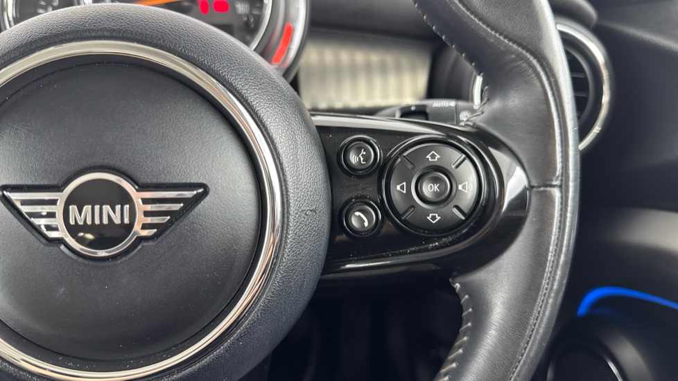 MINI Hatchback 1.5 Cooper Exclusive II 5dr Petrol Hatchback - Image 18