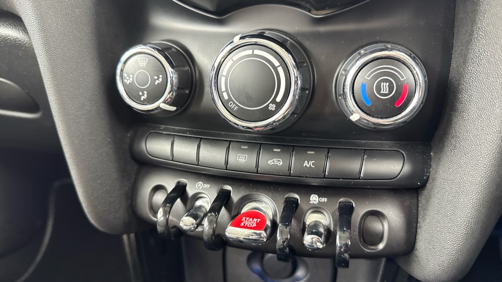 MINI Hatchback 1.5 Cooper Exclusive II 5dr Petrol Hatchback - Image 47