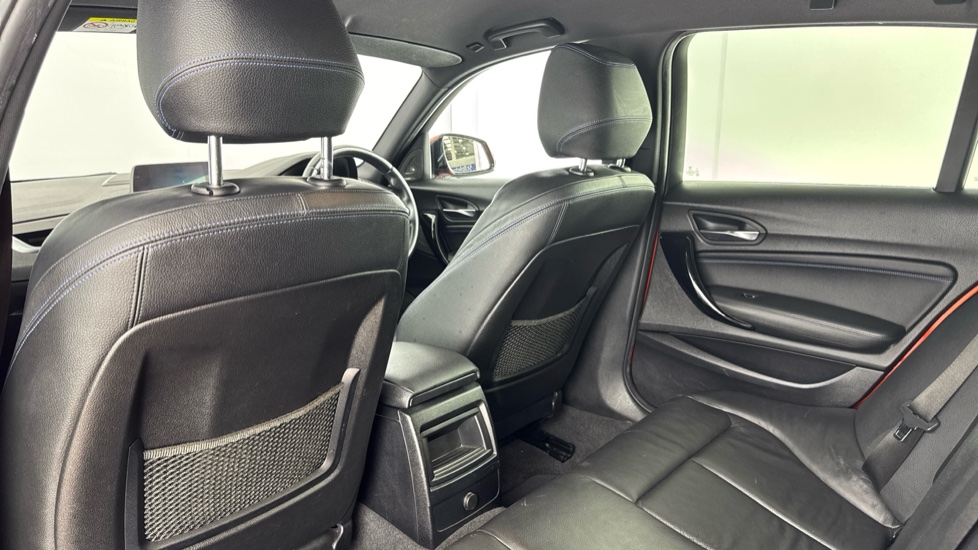 BMW 1 Series 118d M Sport Shadow Edition 5dr Diesel Hatchback - Image 34