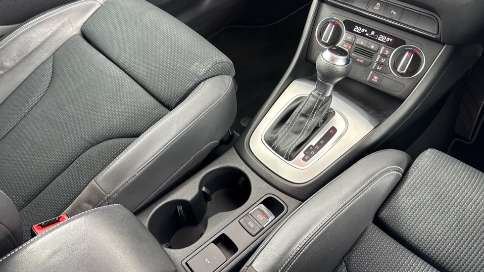 Audi Q3 1.4T FSI S Line Edition 5dr S Tronic Petrol Estate - Image 10