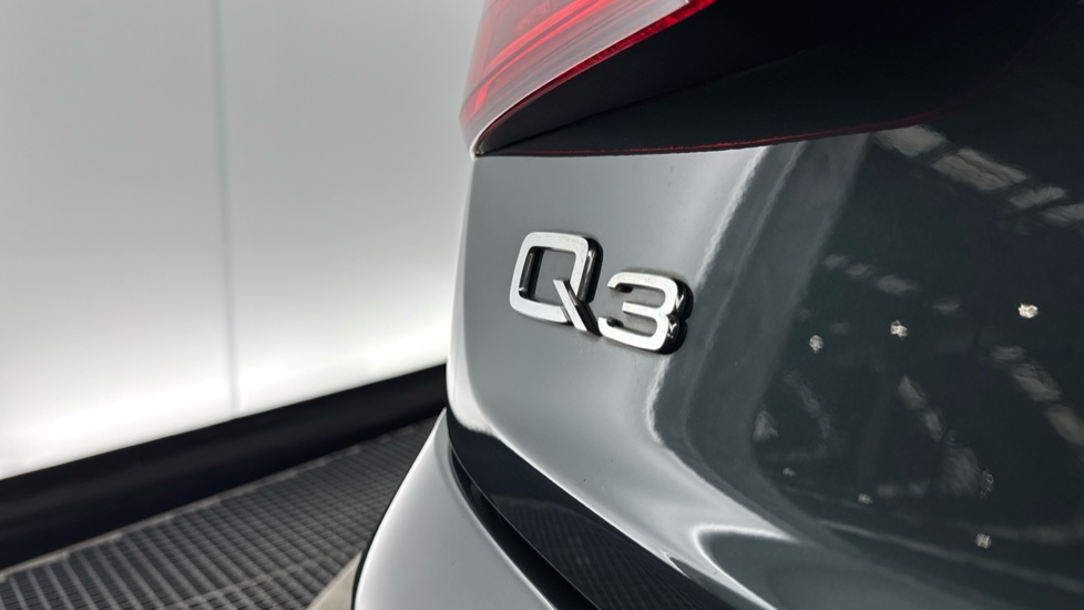 Audi Q3 1.4T FSI S Line Edition 5dr S Tronic Petrol Estate - Image 28