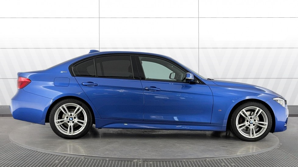 BMW 3 Series 330e M Sport 4dr Step Auto Saloon - Image 3