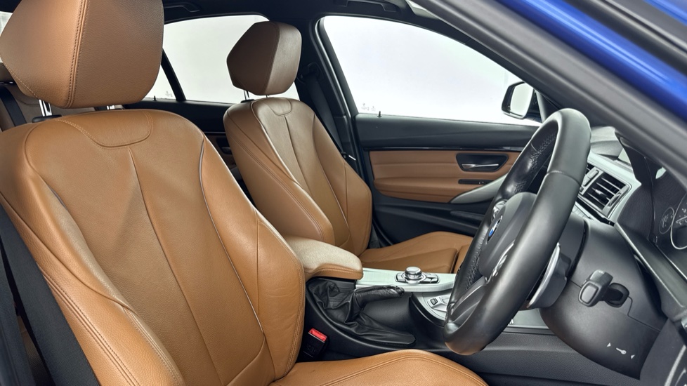 BMW 3 Series 330e M Sport 4dr Step Auto Saloon - Image 11