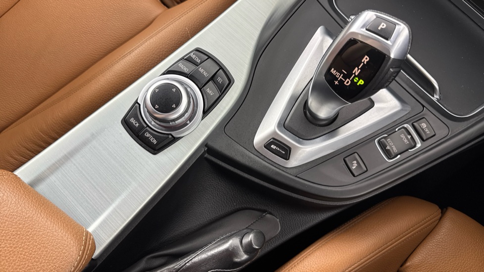 BMW 3 Series 330e M Sport 4dr Step Auto Saloon - Image 19