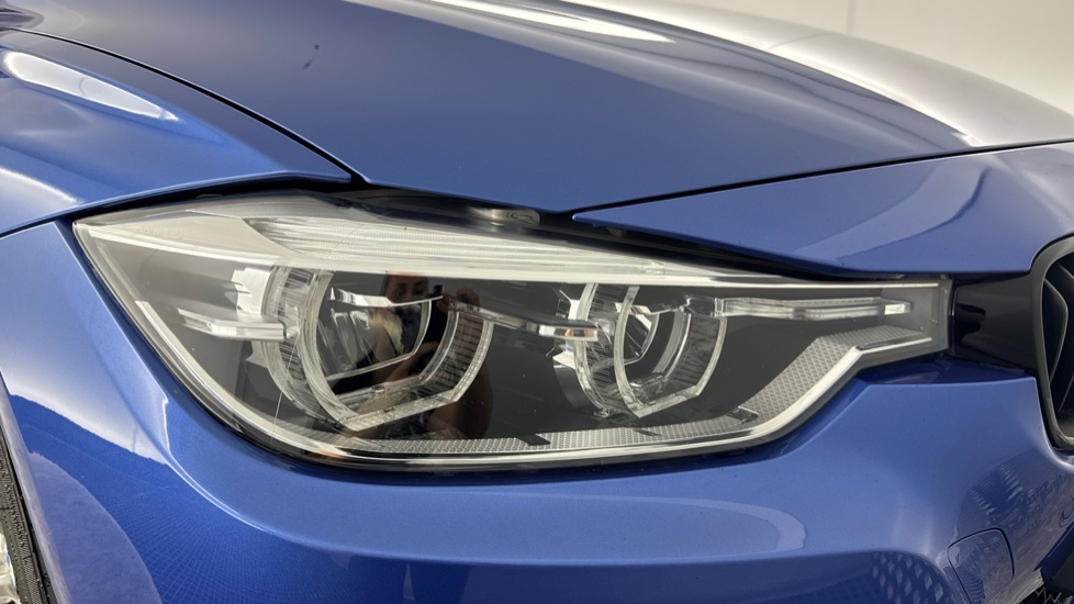 BMW 3 Series 330e M Sport 4dr Step Auto Saloon - Image 23