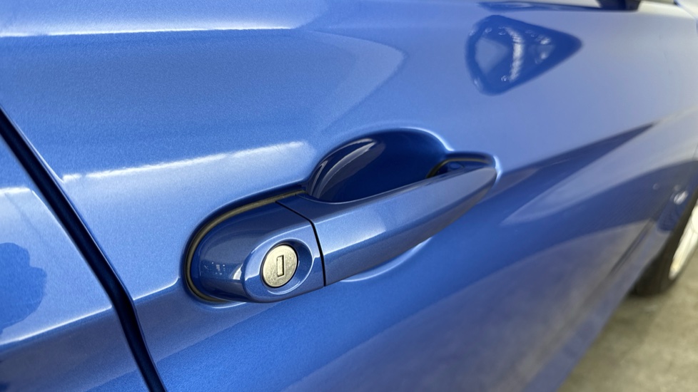 BMW 3 Series 330e M Sport 4dr Step Auto Saloon - Image 27