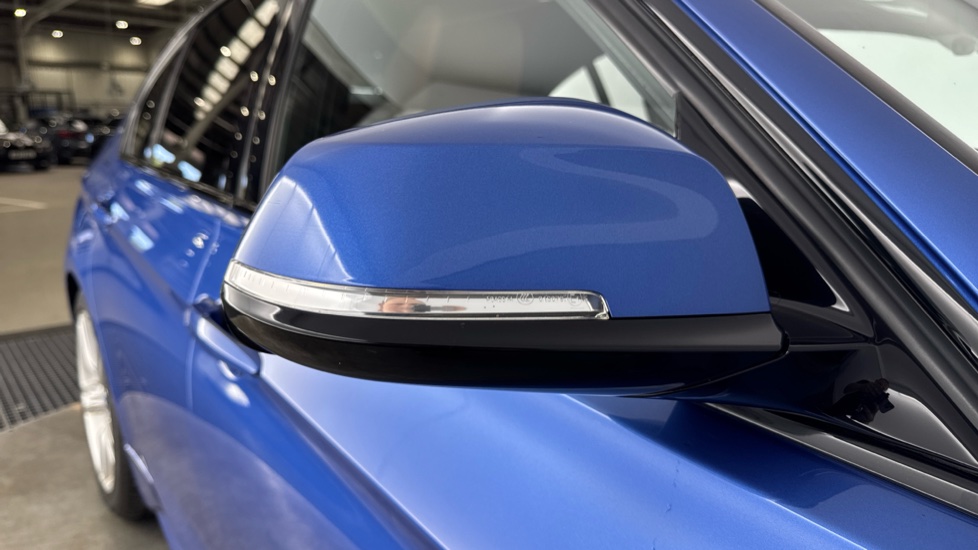 BMW 3 Series 330e M Sport 4dr Step Auto Saloon - Image 28
