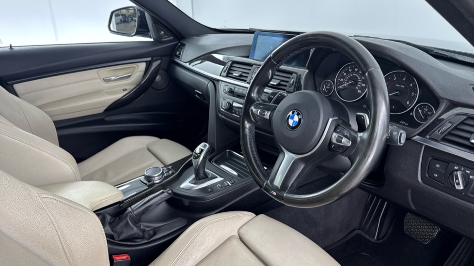 BMW 3 Series 335d xDrive M Sport 5dr Step Auto [Business Media] Diesel Estate - Image 6