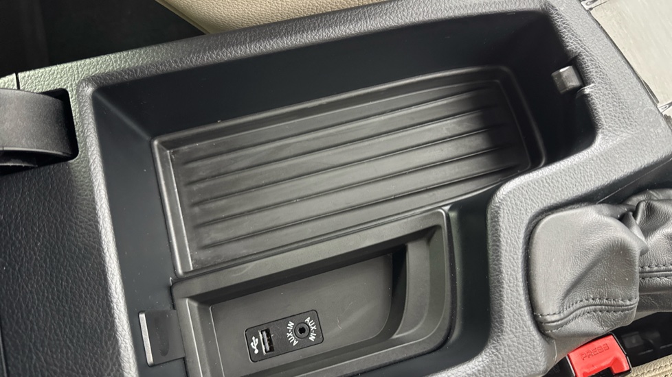 BMW 3 Series 335d xDrive M Sport 5dr Step Auto [Business Media] Diesel Estate - Image 47