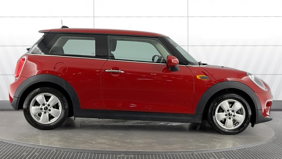MINI Hatchback 1.2 One 3dr [Tech Pack] Petrol Hatchback - Image 3