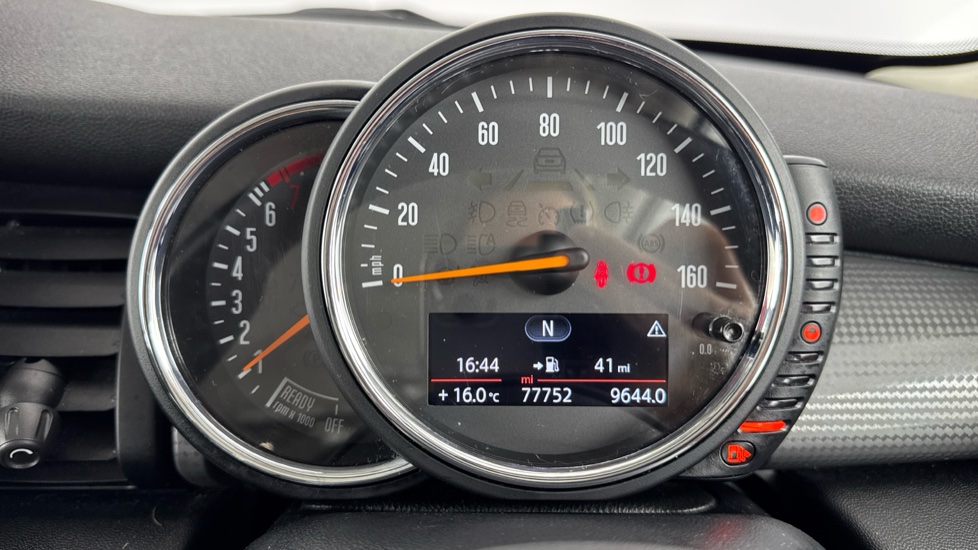 MINI Hatchback 1.2 One 3dr [Tech Pack] Petrol Hatchback - Image 9