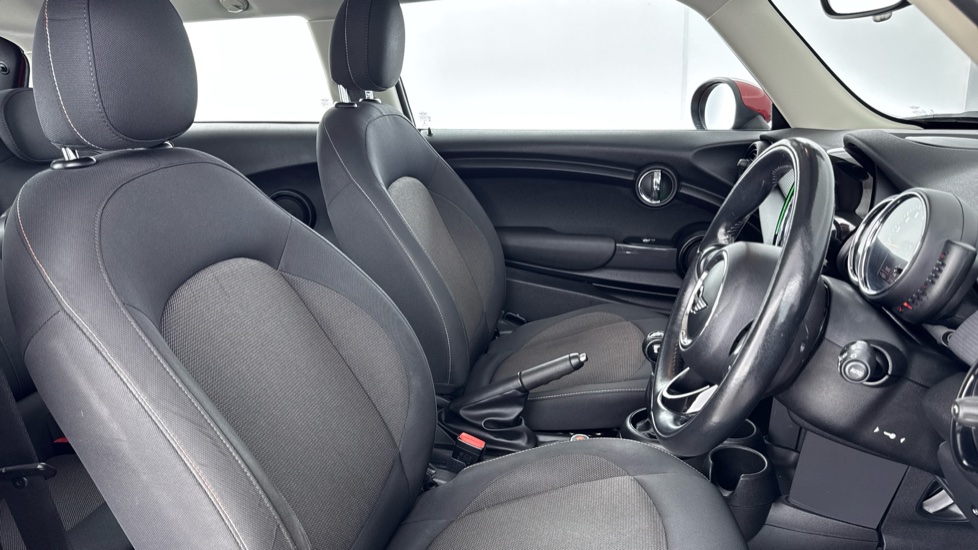 MINI Hatchback 1.2 One 3dr [Tech Pack] Petrol Hatchback - Image 11