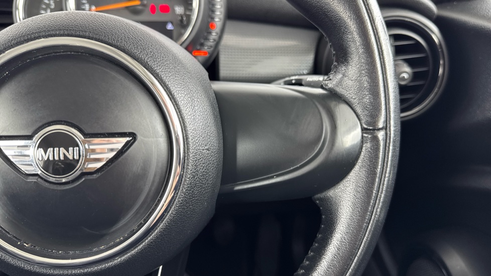 MINI Hatchback 1.2 One 3dr [Tech Pack] Petrol Hatchback - Image 18