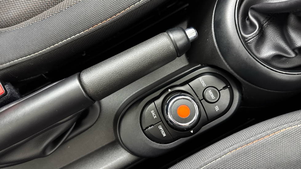 MINI Hatchback 1.2 One 3dr [Tech Pack] Petrol Hatchback - Image 19