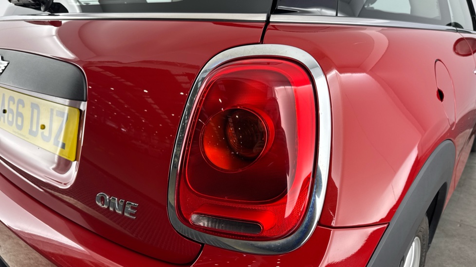 MINI Hatchback 1.2 One 3dr [Tech Pack] Petrol Hatchback - Image 22