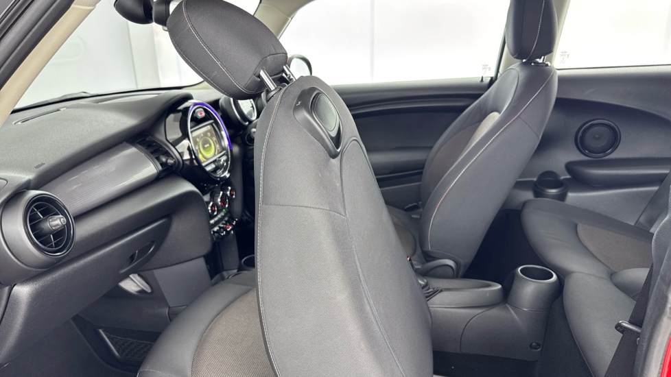 MINI Hatchback 1.2 One 3dr [Tech Pack] Petrol Hatchback - Image 34