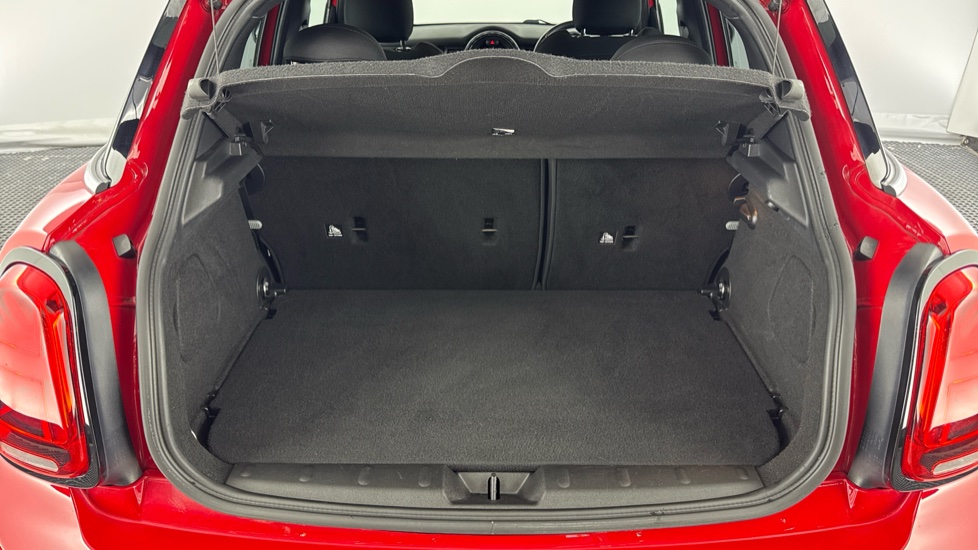 MINI Hatchback 2.0 Cooper S II 5dr Auto [John Cooper Works Chili] Petrol Hatchback - Image 13