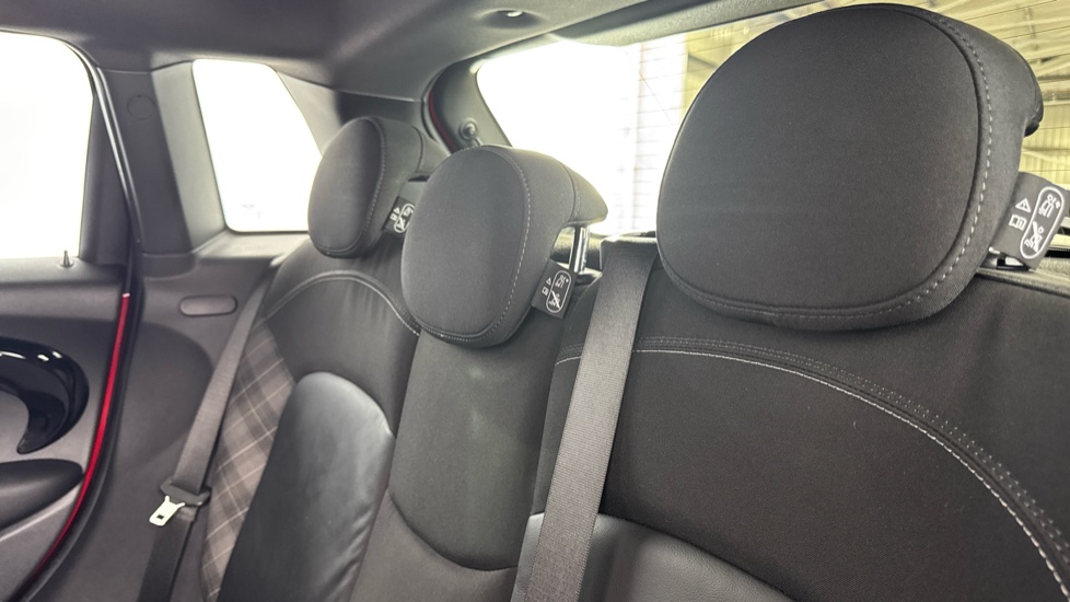 MINI Hatchback 2.0 Cooper S II 5dr Auto [John Cooper Works Chili] Petrol Hatchback - Image 38
