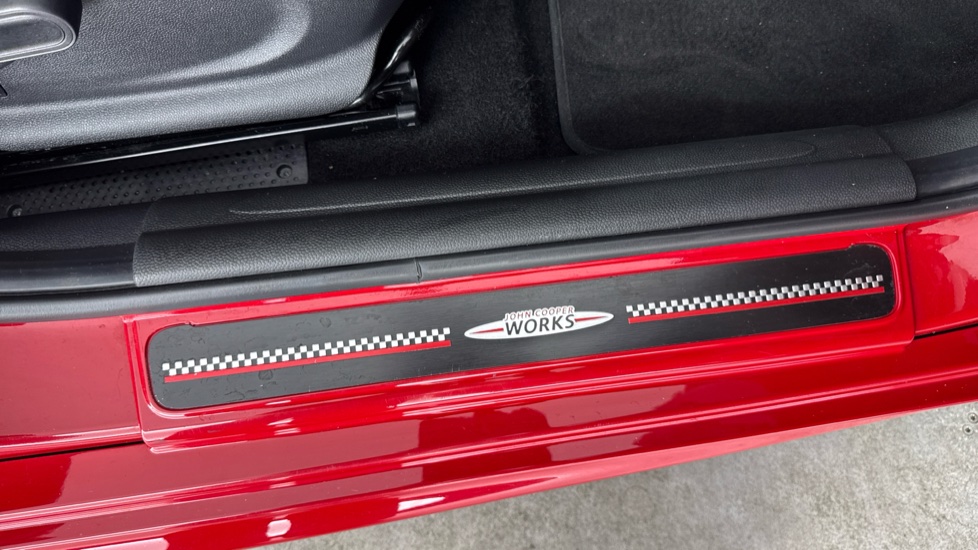 MINI Hatchback 2.0 Cooper S II 5dr Auto [John Cooper Works Chili] Petrol Hatchback - Image 41