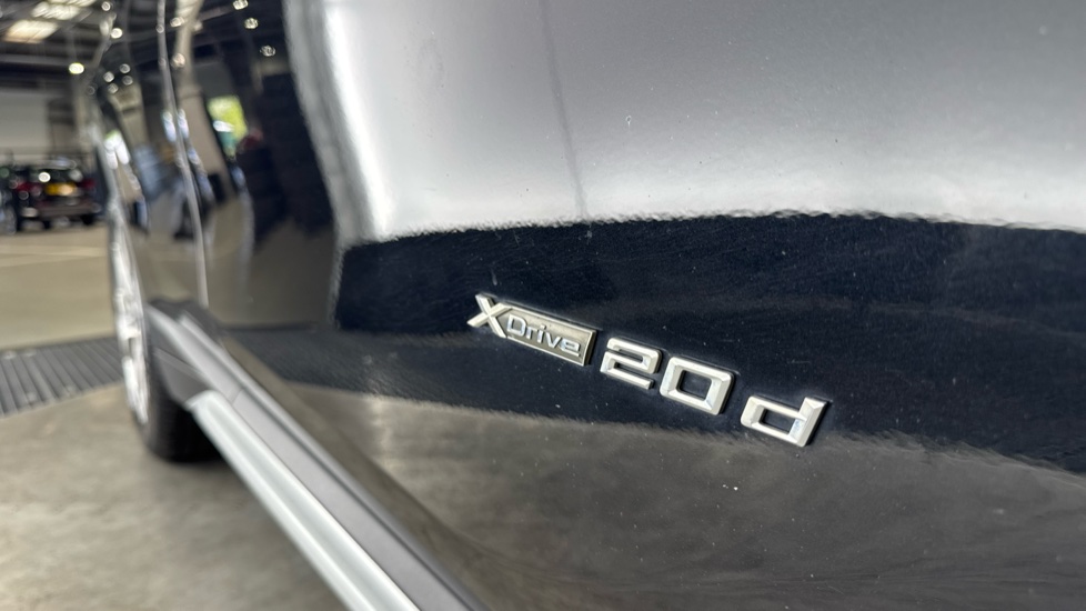 BMW X1 xDrive 20d xLine 5dr Step Auto Diesel Estate - Image 32