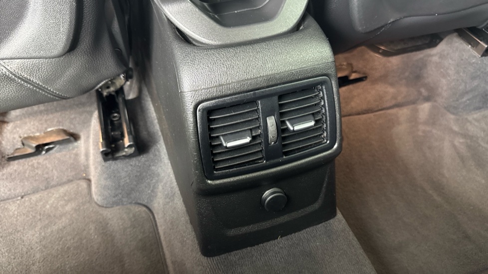 BMW X1 xDrive 20d xLine 5dr Step Auto Diesel Estate - Image 44