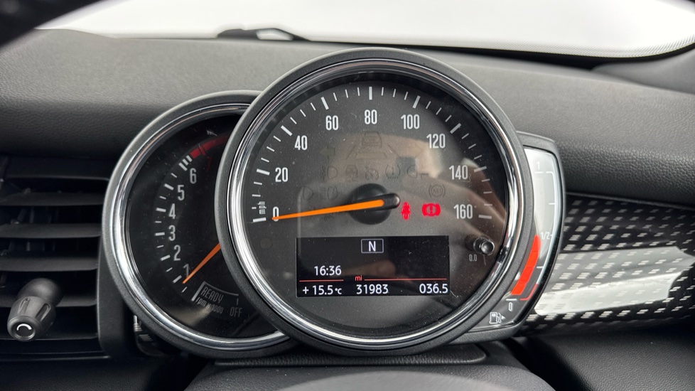 MINI Convertible 2.0 Cooper S 2dr Petrol Convertible - Image 9
