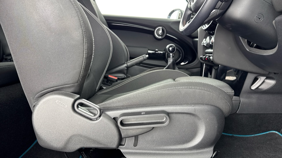 MINI Convertible 2.0 Cooper S 2dr Petrol Convertible - Image 43