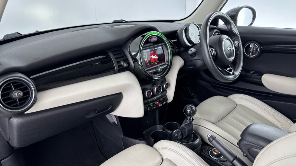 MINI Hatchback 1.5 Cooper Exclusive II 3dr Petrol Hatchback - Image 7