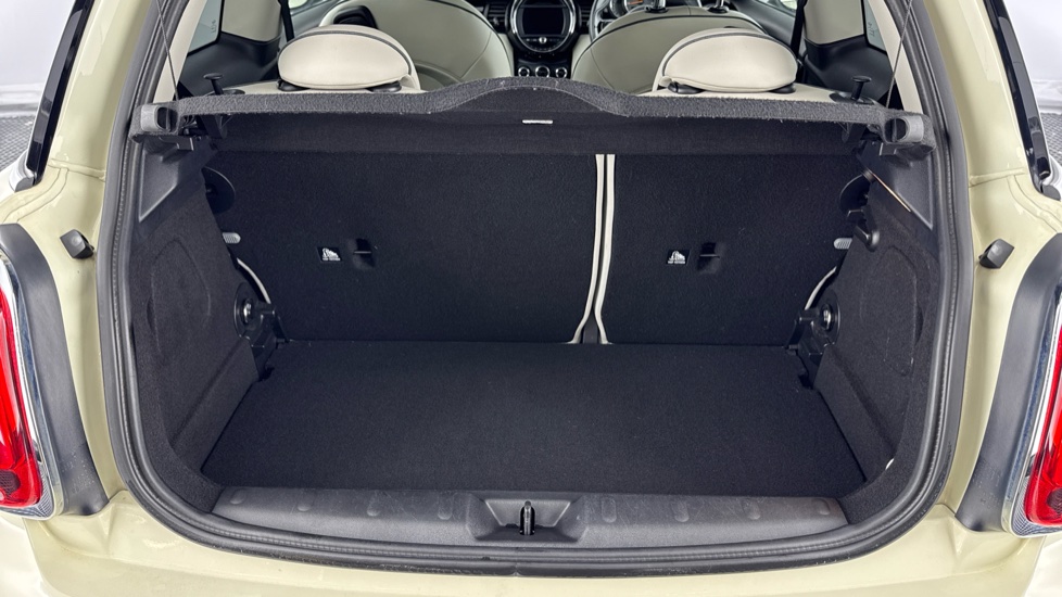MINI Hatchback 1.5 Cooper Exclusive II 3dr Petrol Hatchback - Image 13