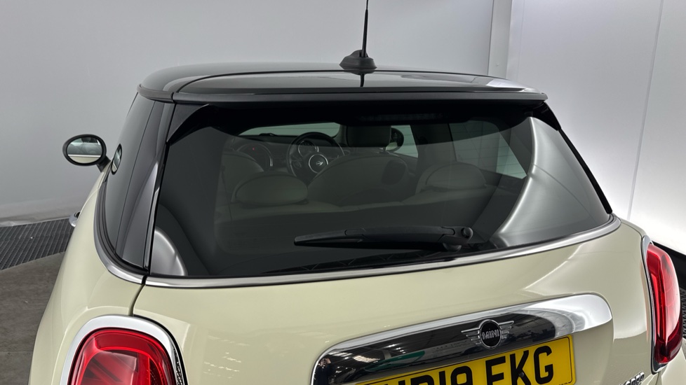 MINI Hatchback 1.5 Cooper Exclusive II 3dr Petrol Hatchback - Image 25