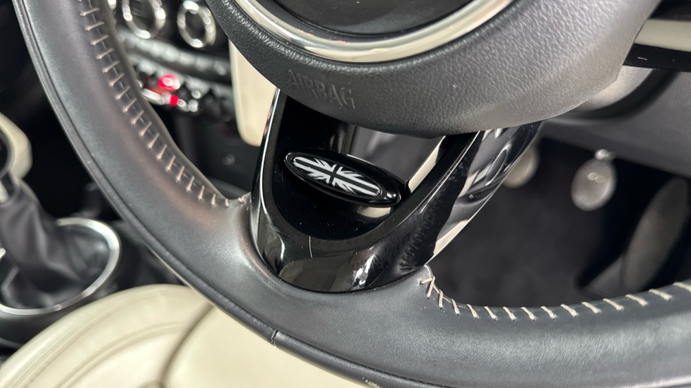 MINI Hatchback 1.5 Cooper Exclusive II 3dr Petrol Hatchback - Image 41