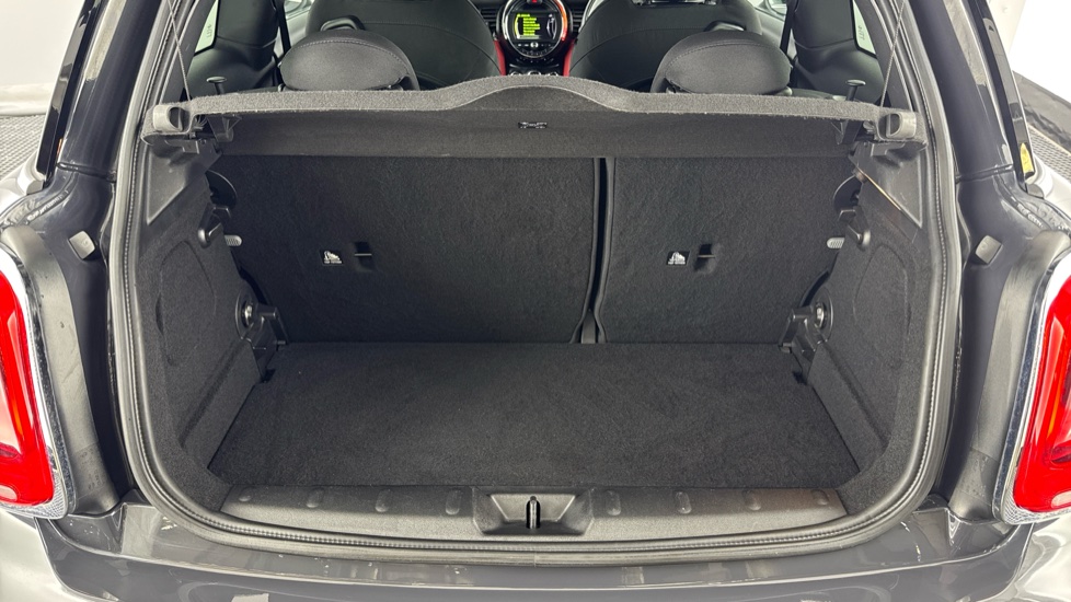 MINI Hatchback 2.0 Cooper S 3dr Petrol Hatchback - Image 13