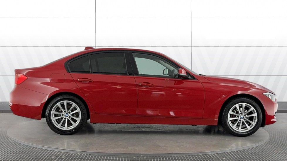 BMW 3 Series 320i xDrive Sport 4dr Petrol Saloon - Image 3