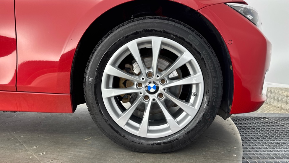 BMW 3 Series 320i xDrive Sport 4dr Petrol Saloon - Image 14