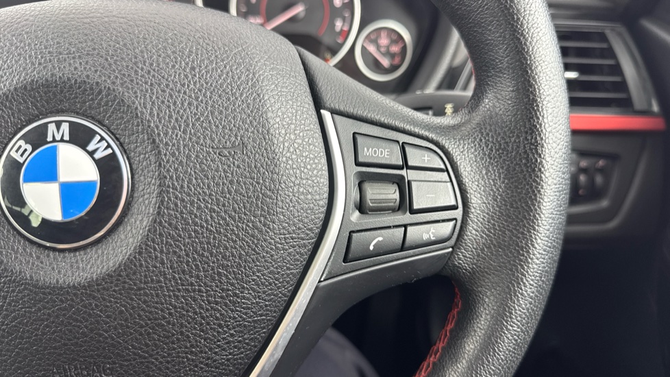 BMW 3 Series 320i xDrive Sport 4dr Petrol Saloon - Image 18