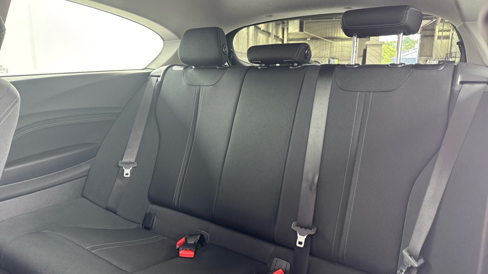 BMW 1 Series 118i [1.5] Sport 3dr [Nav] Petrol Hatchback - Image 12