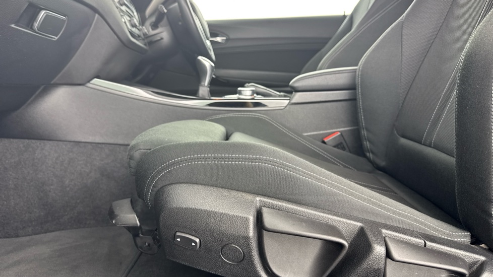 BMW 1 Series 118i [1.5] Sport 3dr [Nav] Petrol Hatchback - Image 30